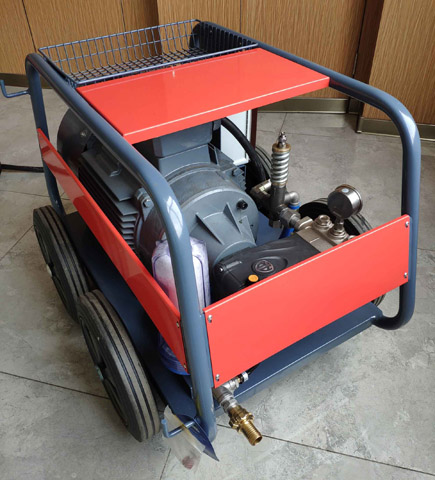 超高壓清洗機(jī) 超高壓清洗機(jī)